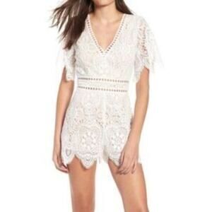 Socialite White Lace Romper Women's Size XS Nude Lining Preppy Graduation Party